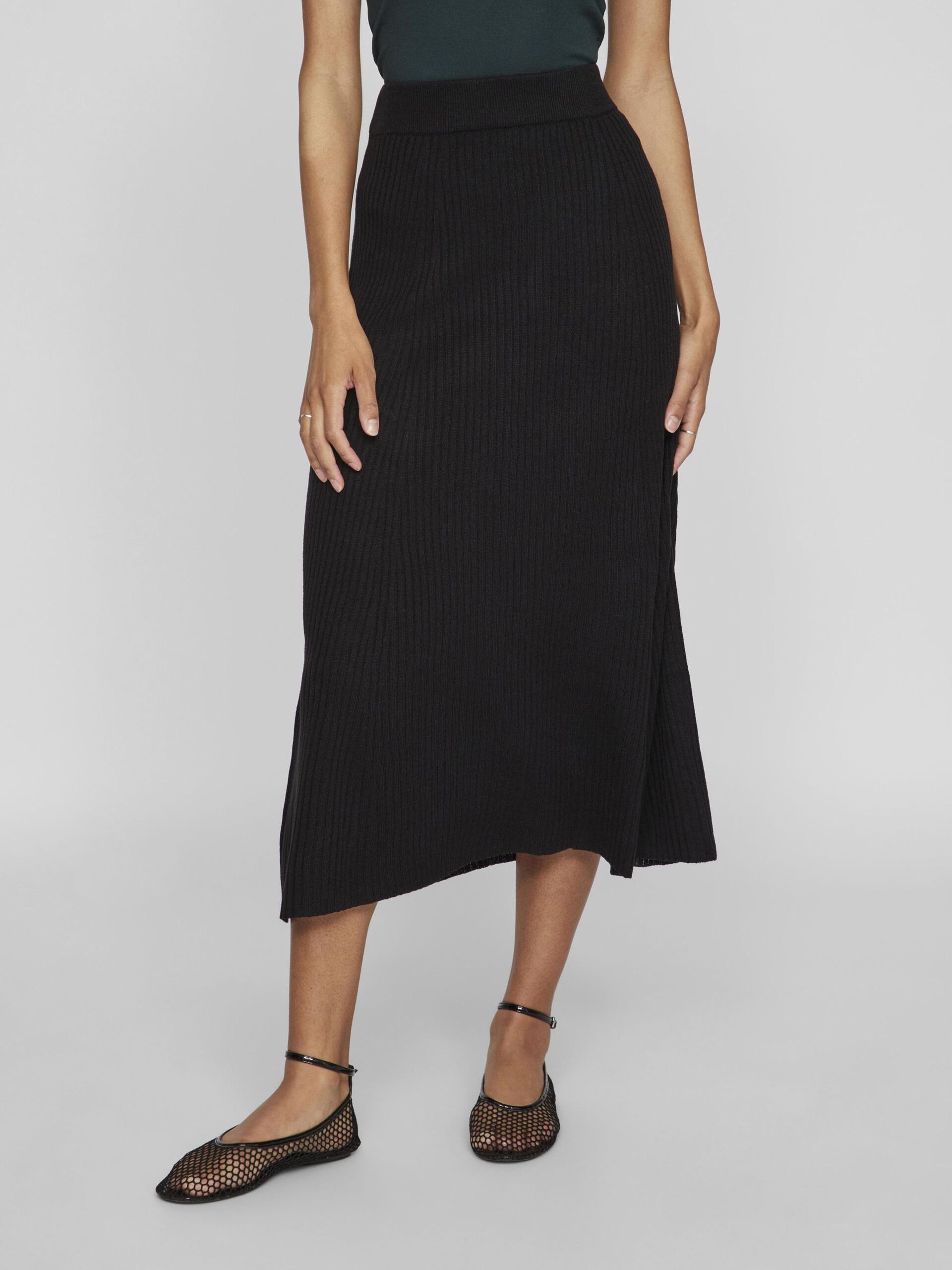 Olina Rib Knit Midi Skirt (Black Beauty)