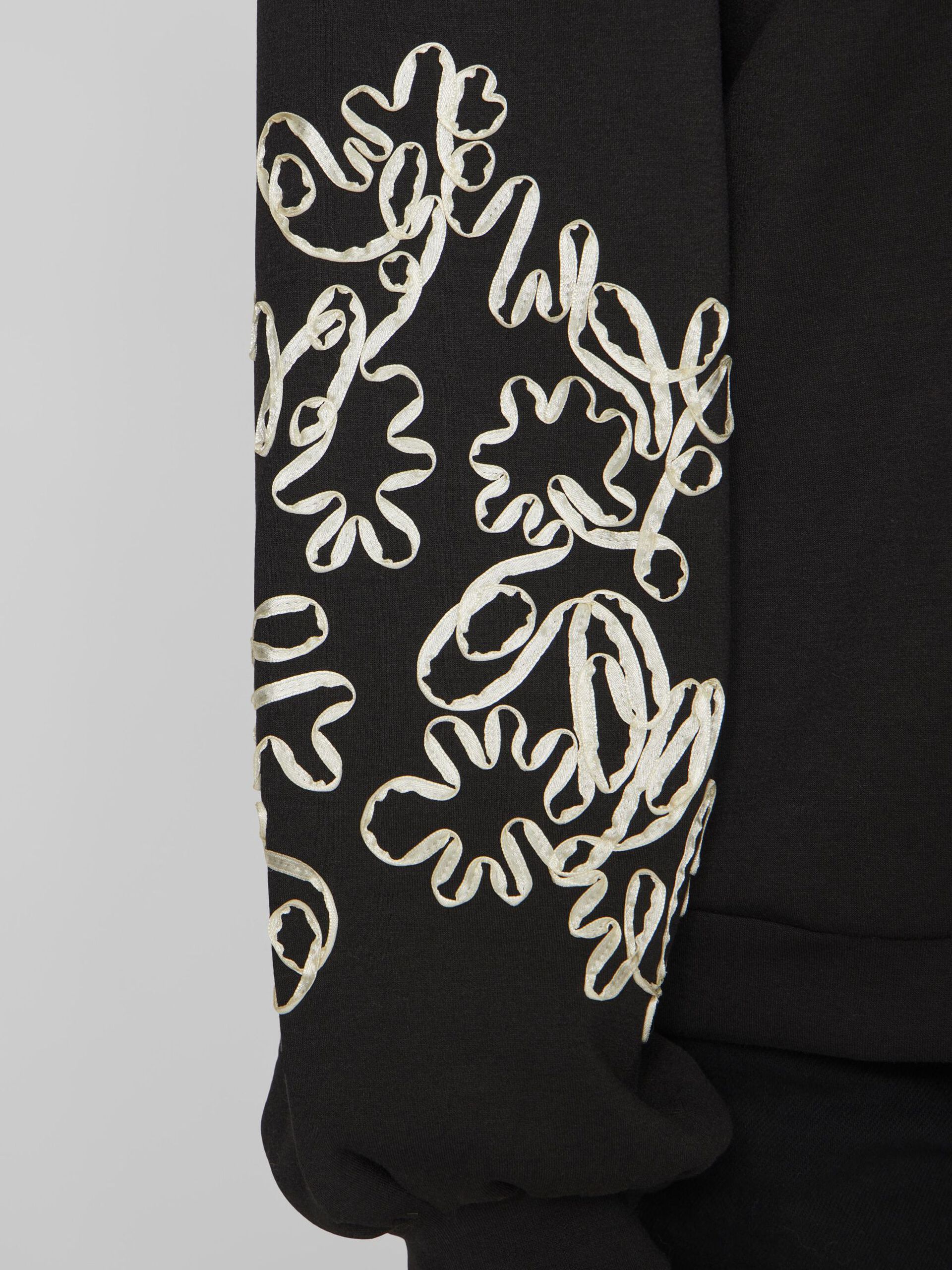 Sybil Embroidered Sweater (Black Beauty/Birch)