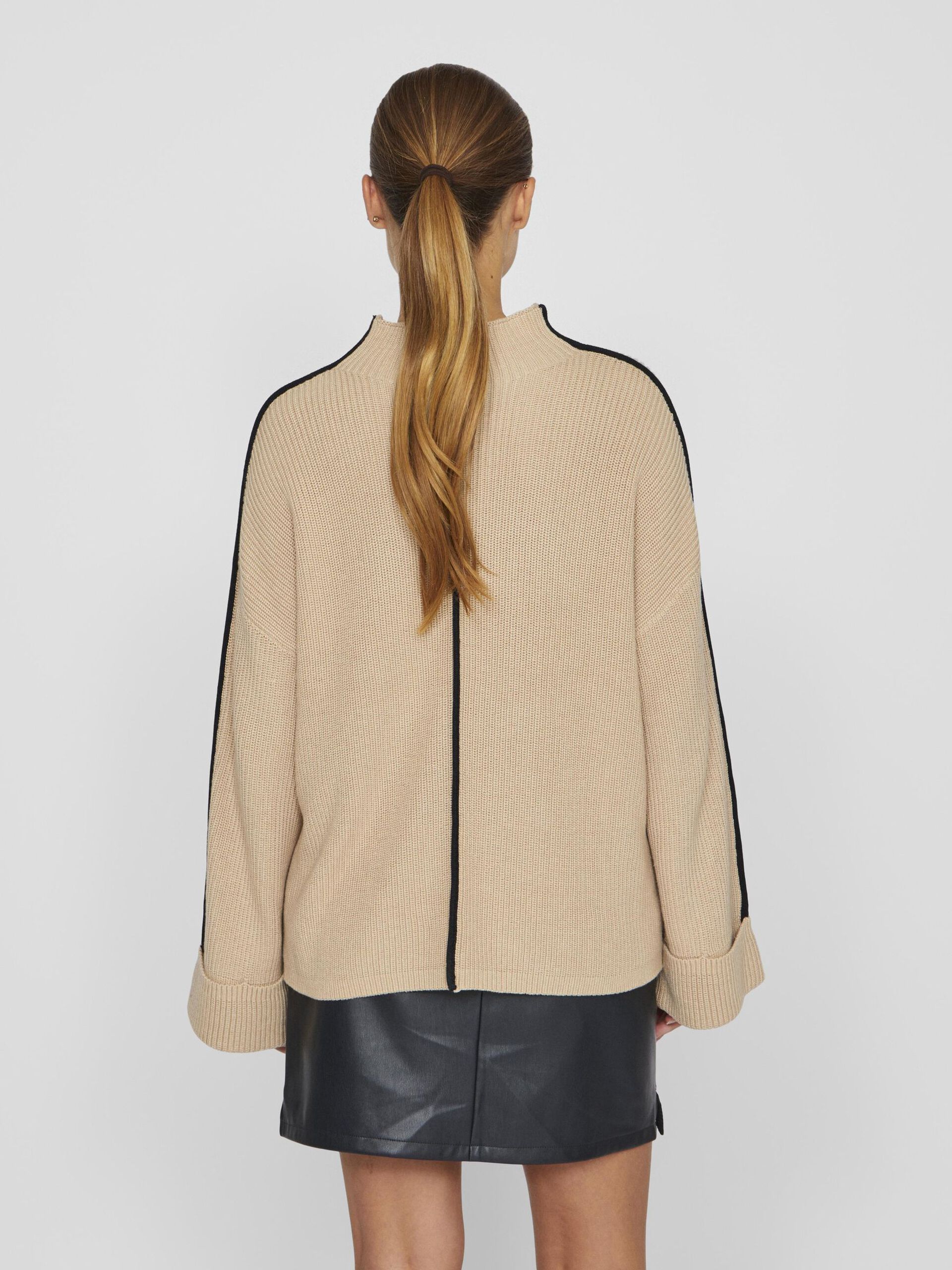 Reanne Funnel Neck Jumper (Savannah Tan/Black)