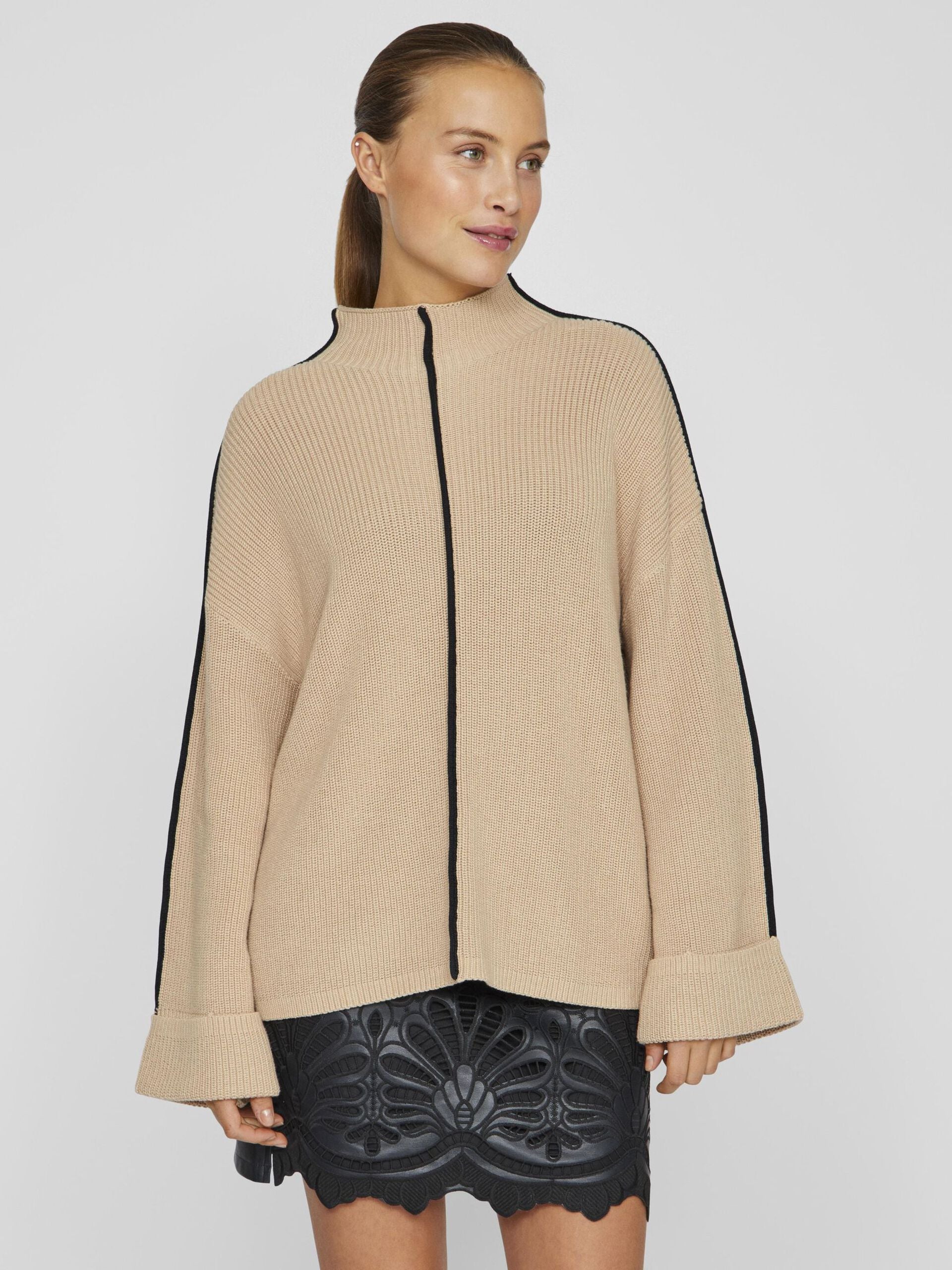 Reanne Funnel Neck Jumper (Savannah Tan/Black)