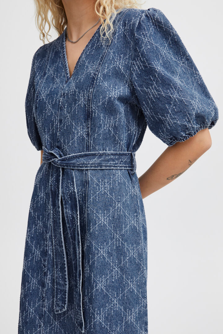 HASKI DENIM MIDI DRESS (MEDIUM BLUE)