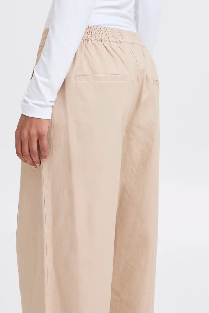 Nica Trousers (Oxford Tan)