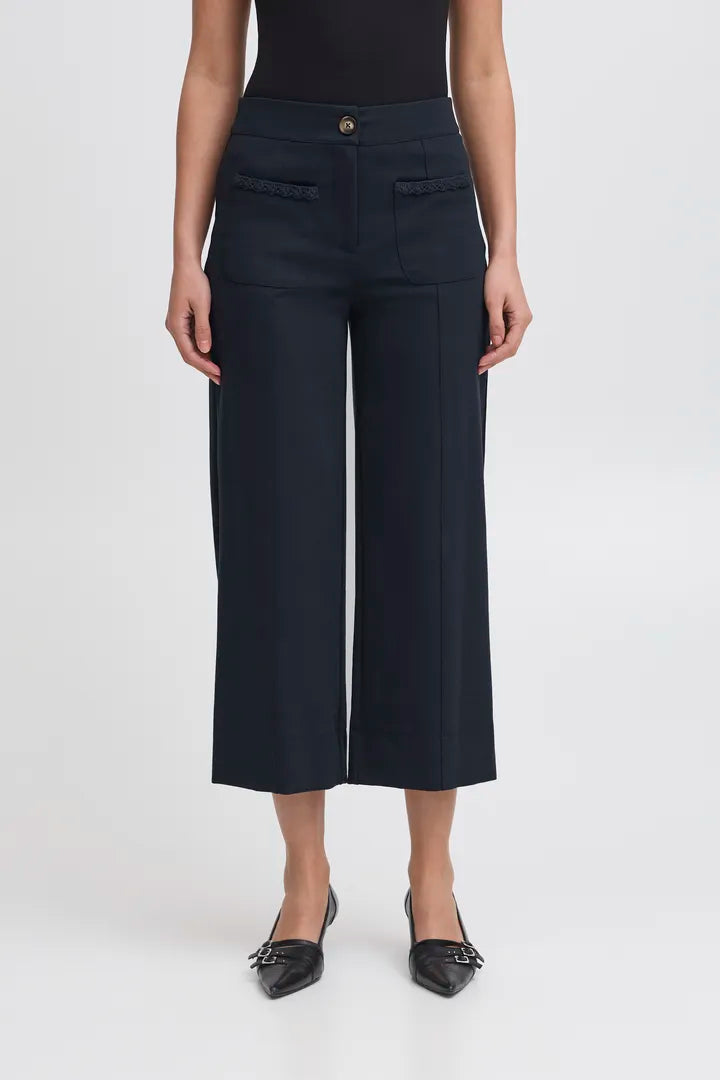 Yvonne Cropped Pants (Total Eclipse)