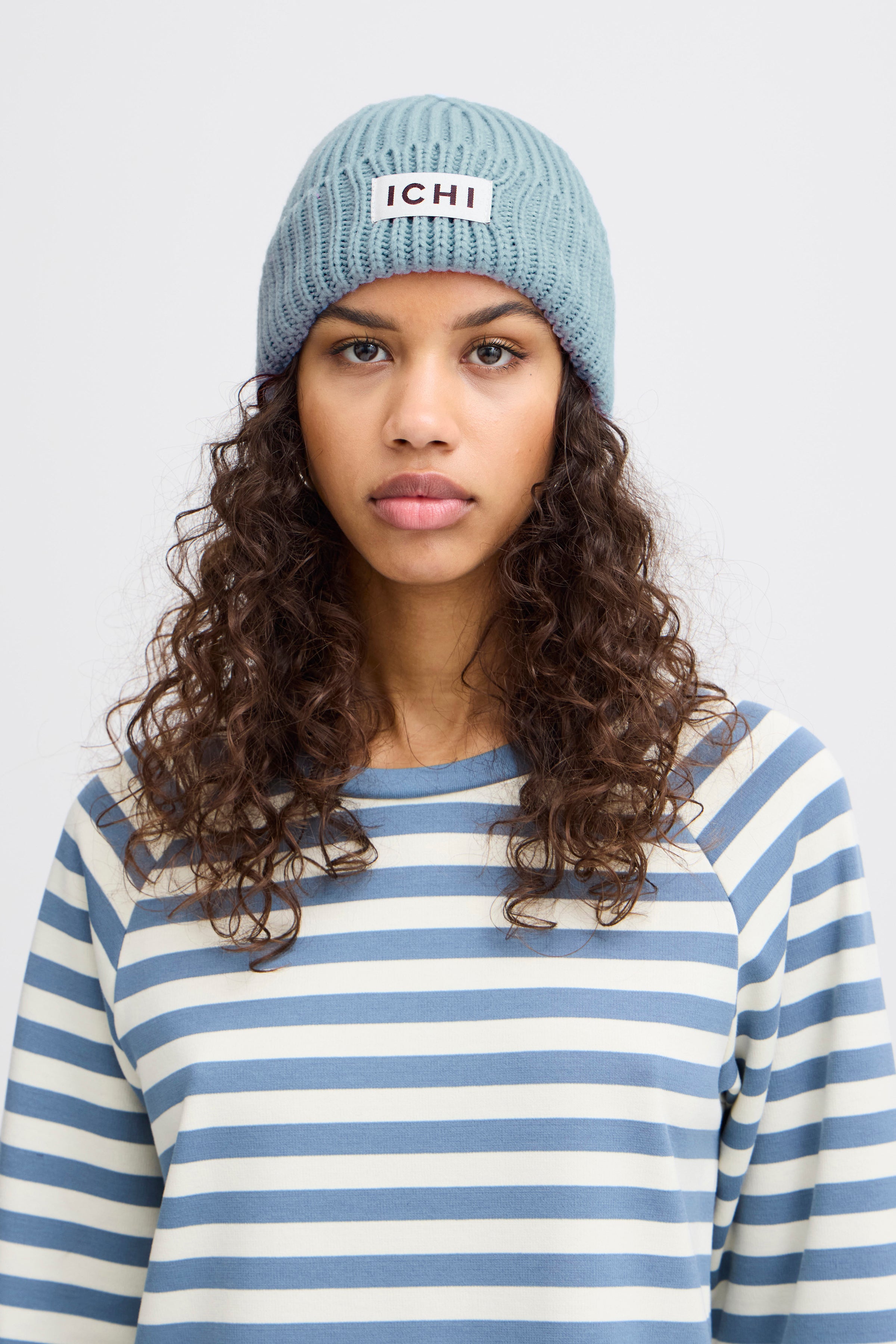 Emma Beanie (Cashmere Blue)