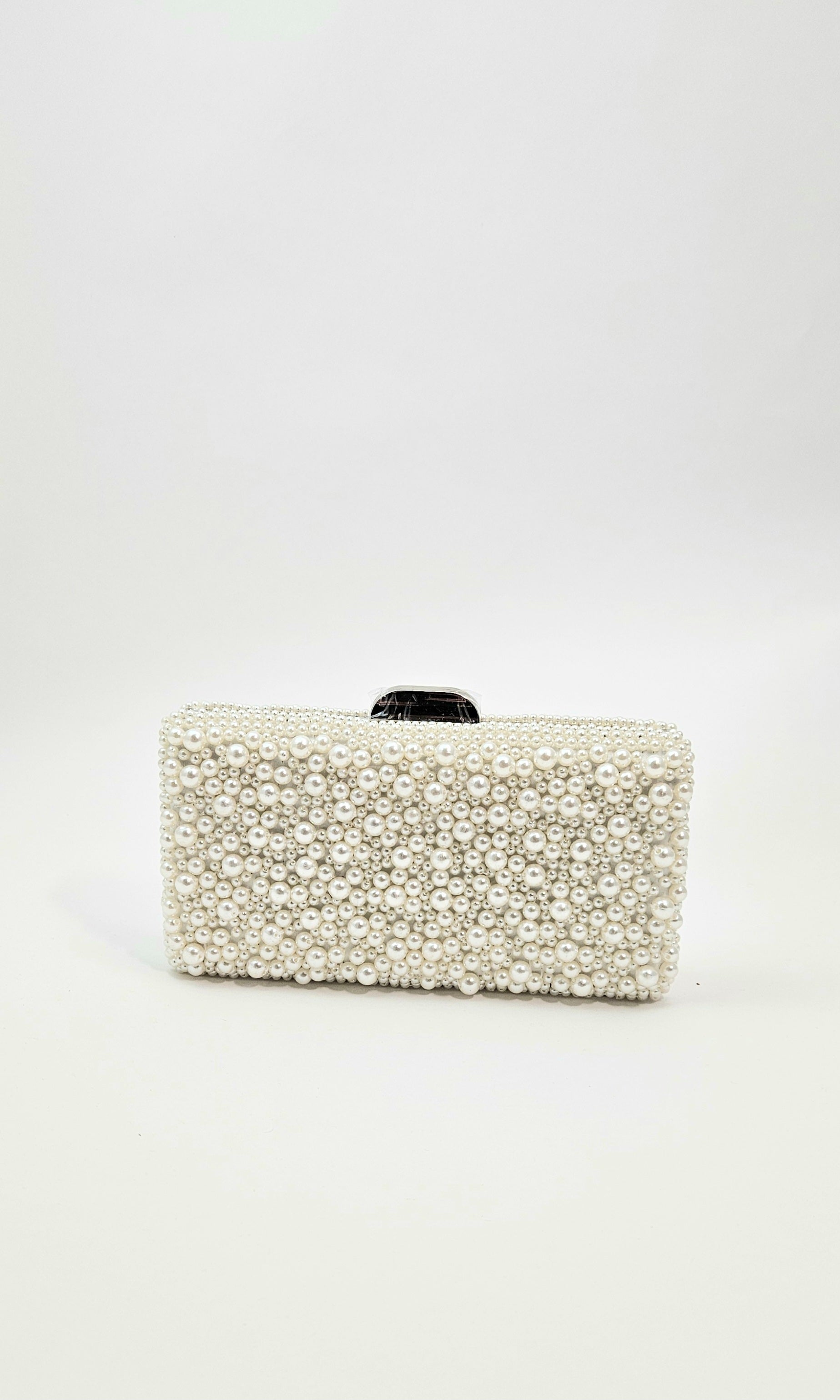 SALLY PEARL CLUTCH (SILVER)