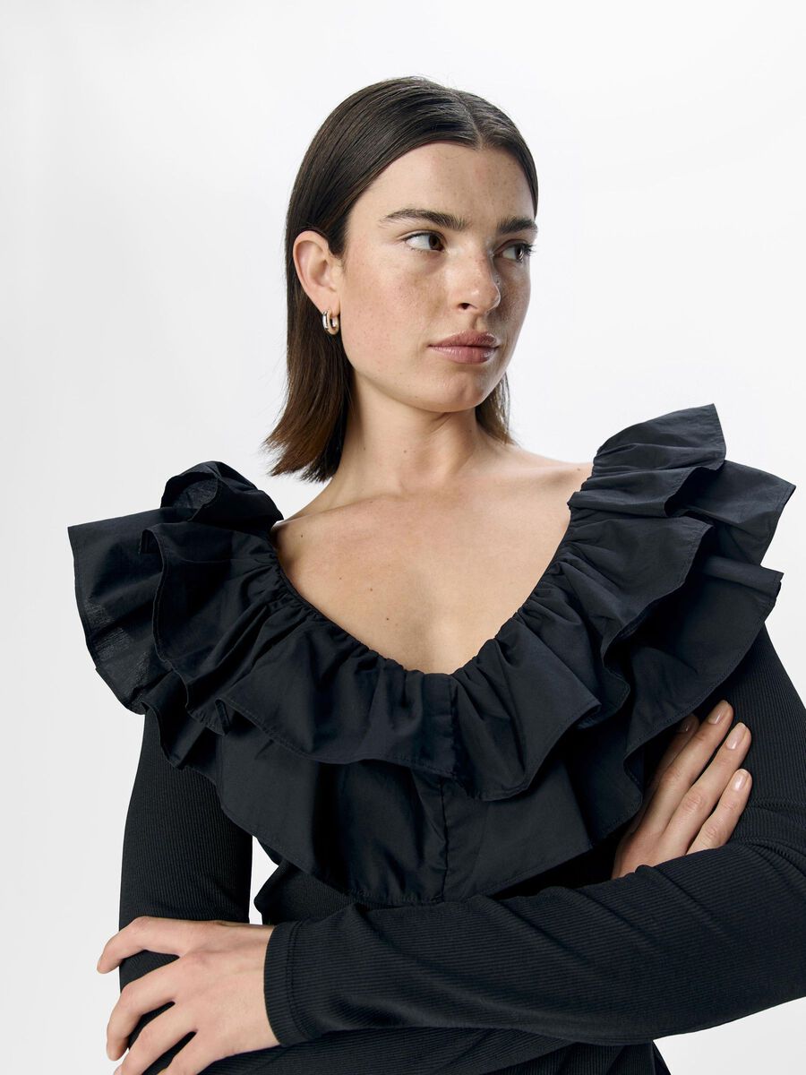 Jennifer Ruffle Top (Black)