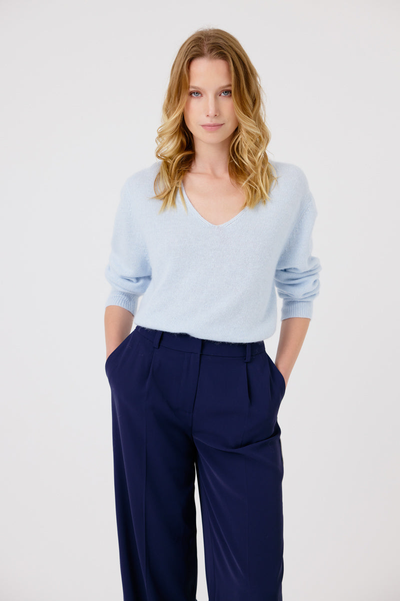 Cassidy V-Neck Jumper(Blue)