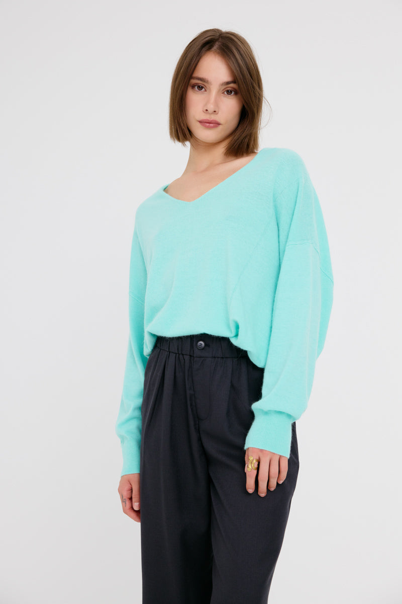 Cathy V-neck Jumper (Mint)