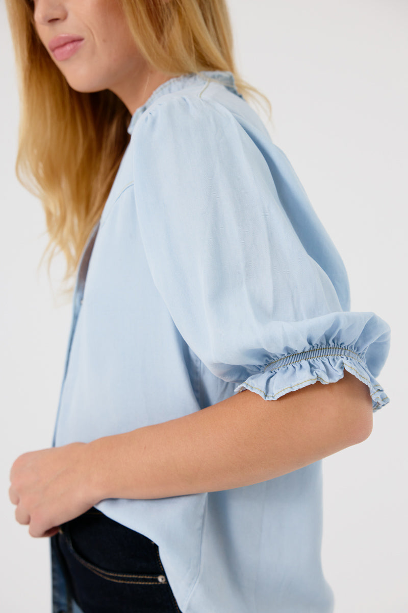 Zazie Short Sleeve Shirt (Light Blue Denim)