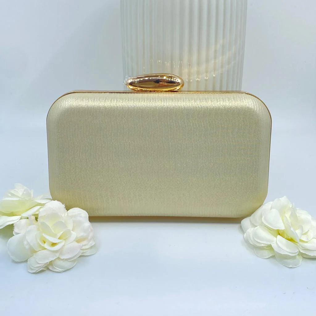 Janelle Clutch (Gold)