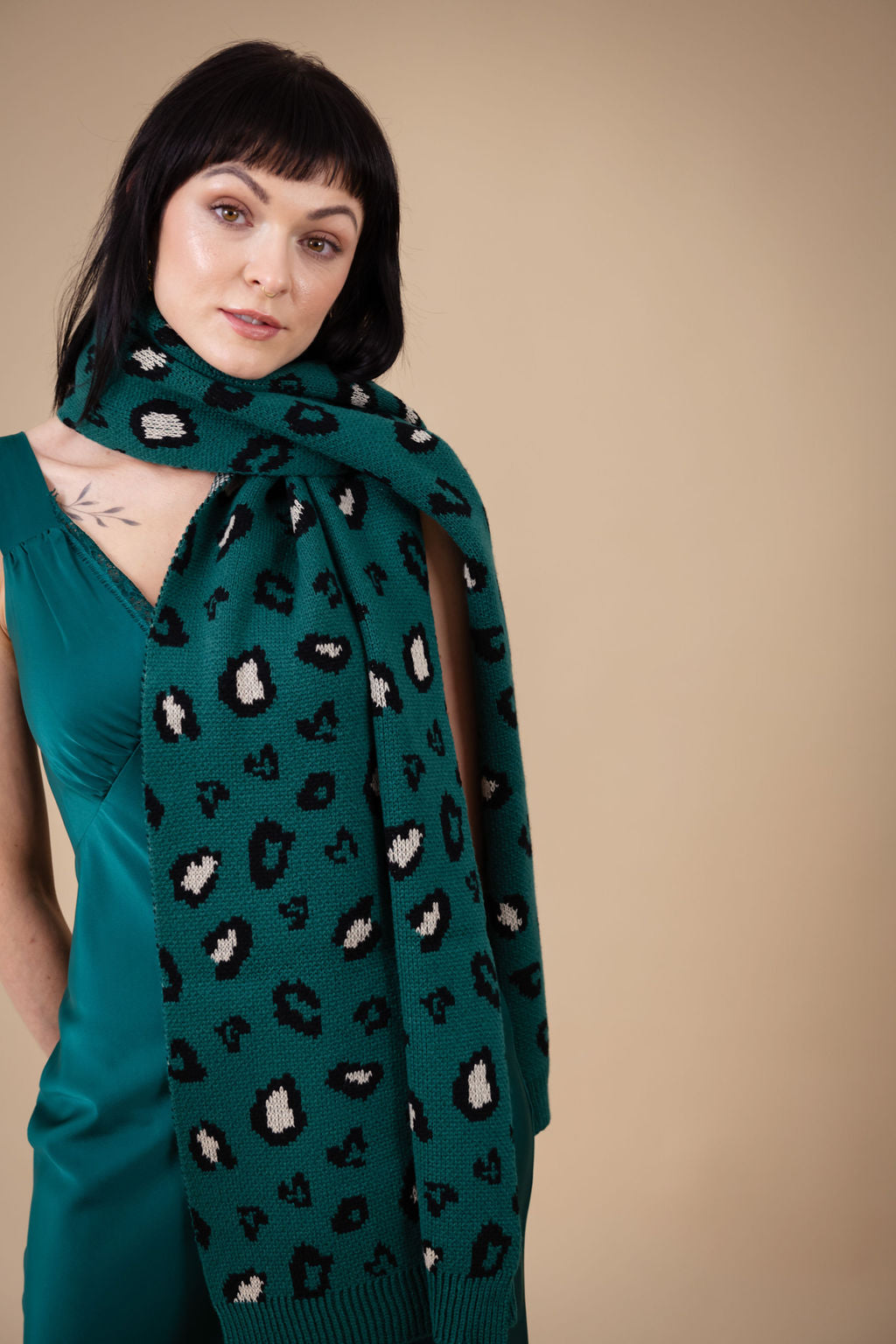 Bláthnaid Scarf (Green Print)