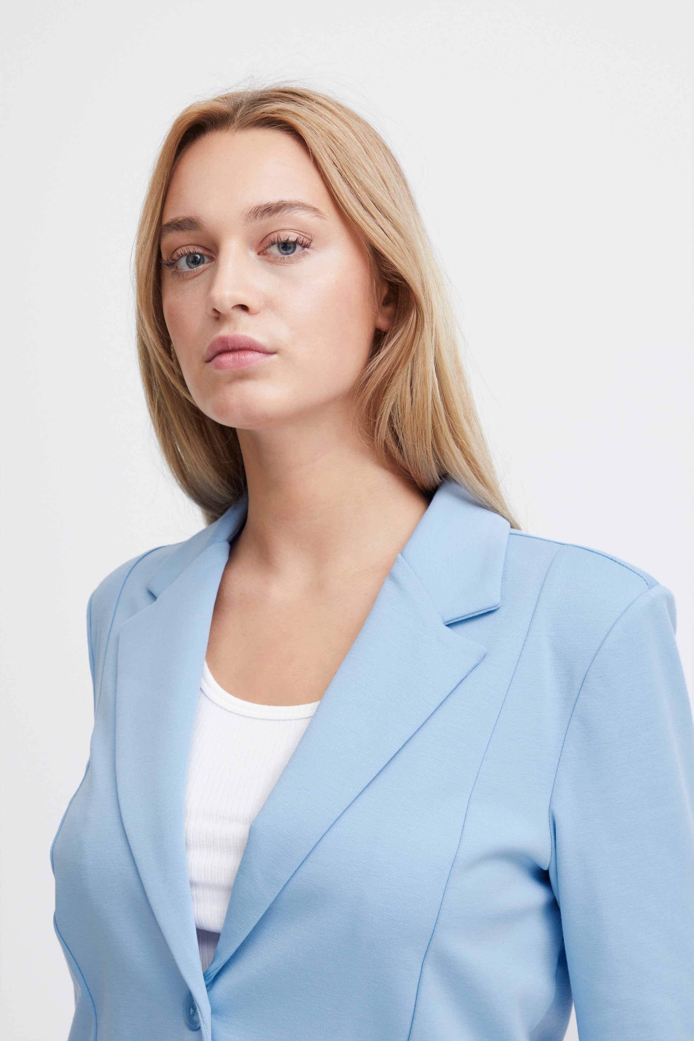 KARLA OVERSIZED BLAZER  (DELLA ROBIA BLUE)