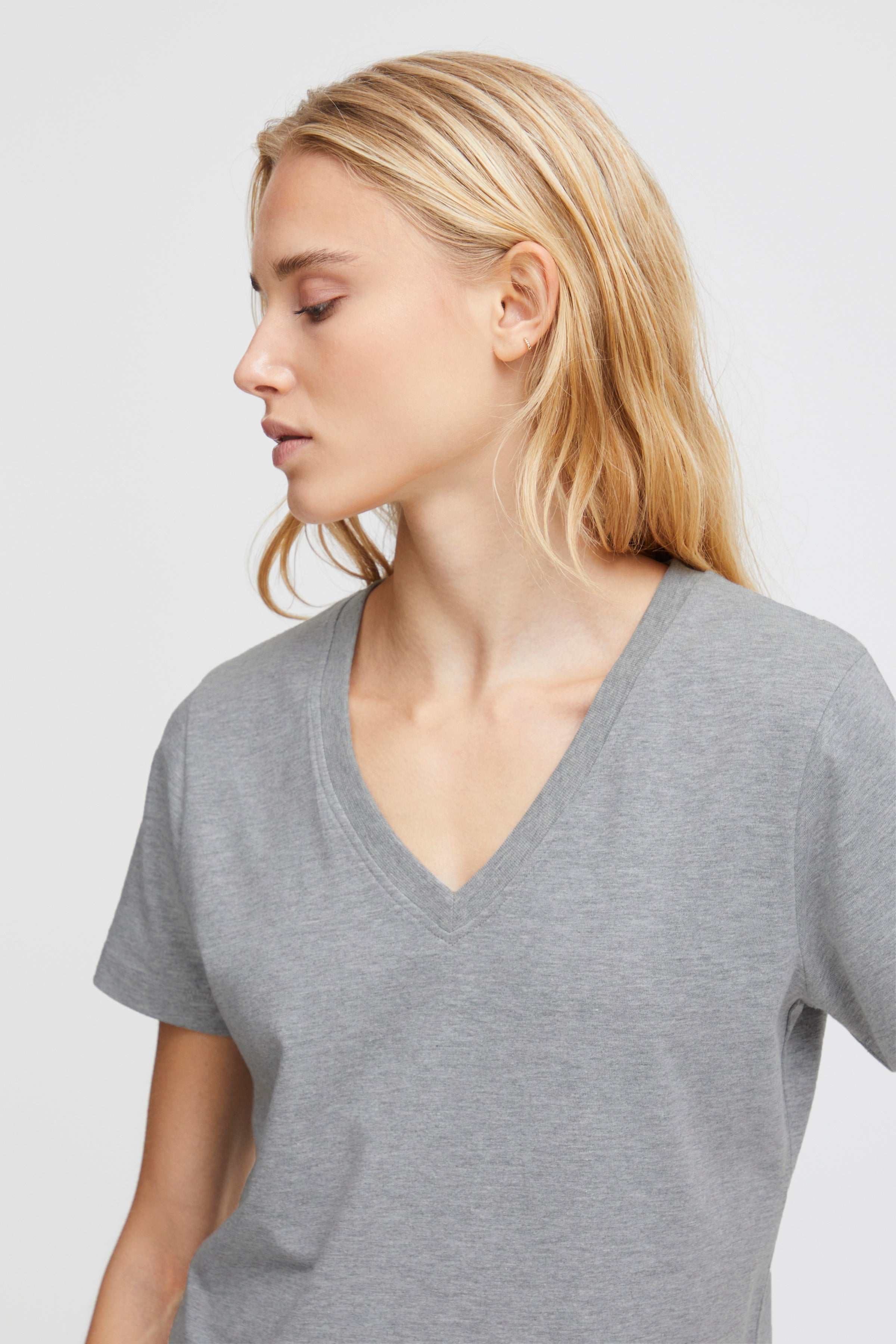 Almer V-Neck T-Shirt (Grey Melange)