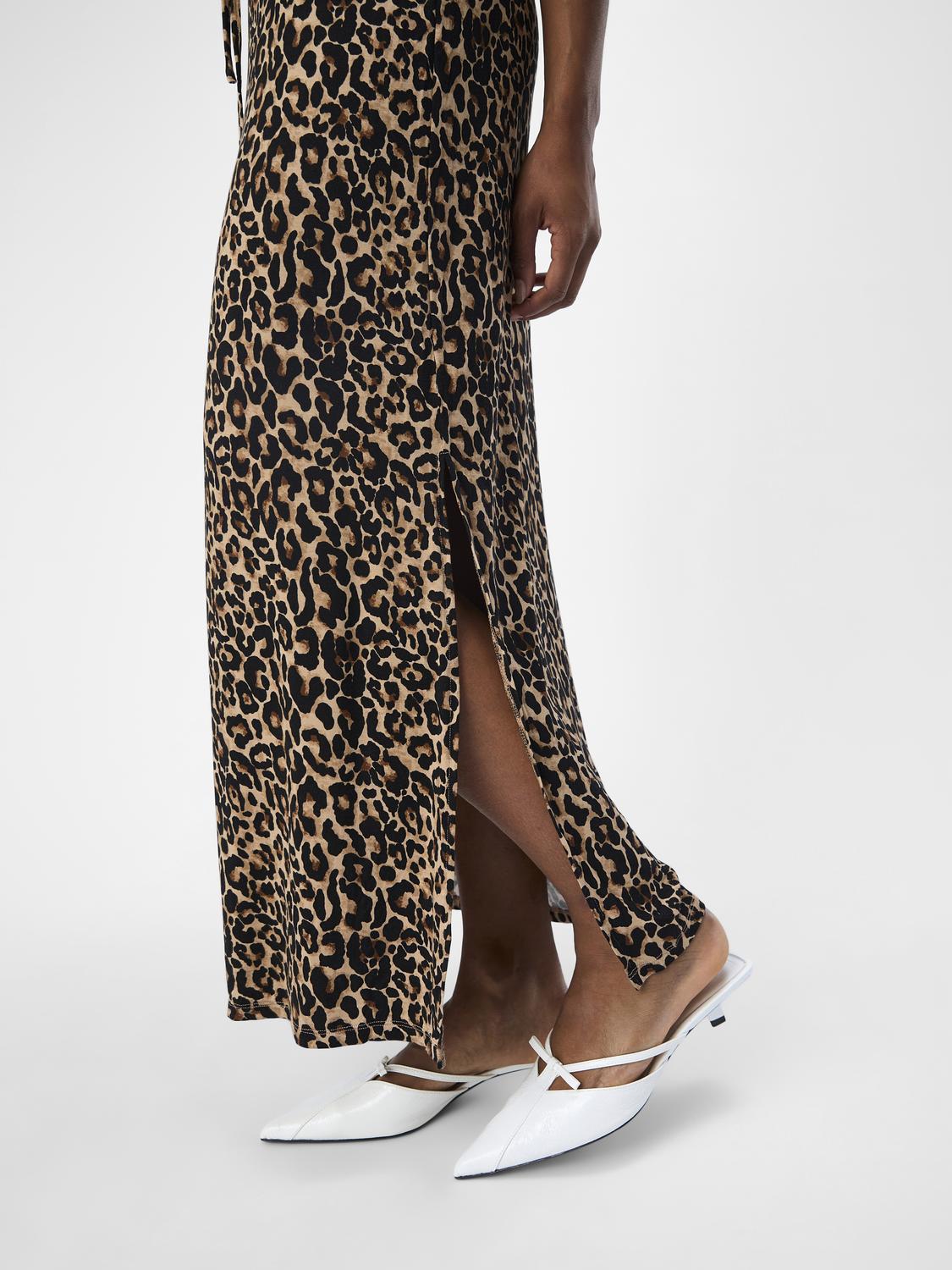 Stephaine Maxi Skirt (Incense Leo)