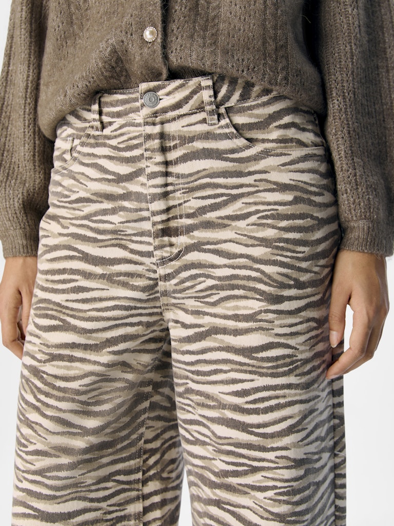 Jacinta High Waisted Jeans (Sandshell/Zebra)