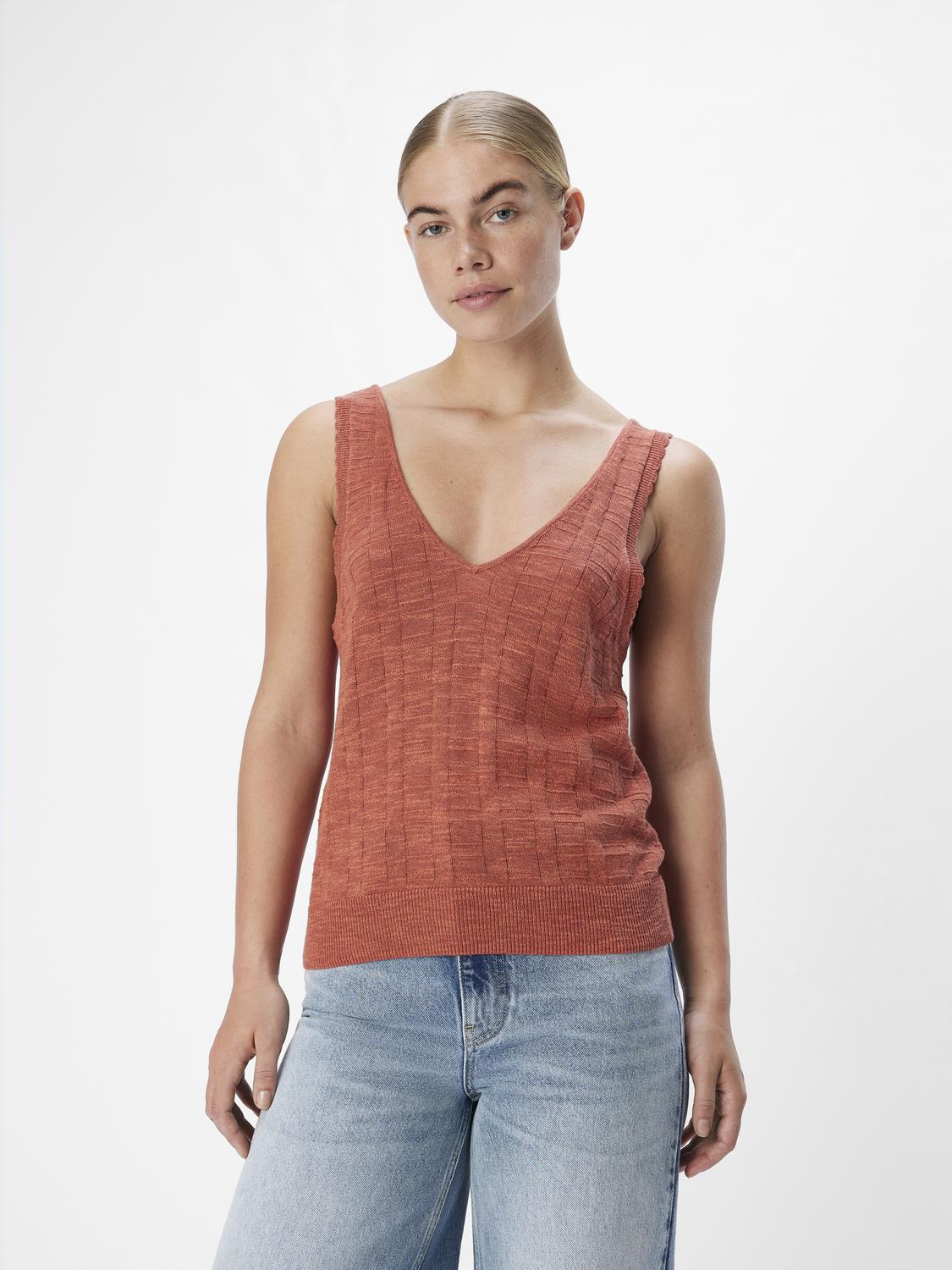 Dimka Sleeveless Knit Top (Redwood)