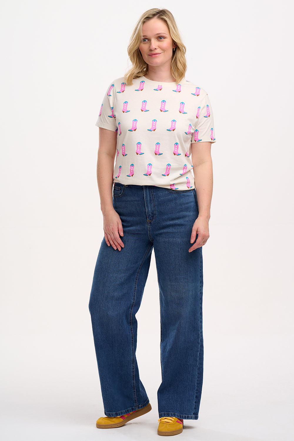 Maggie T-Shirt (Off White/Cowgirl Boots)