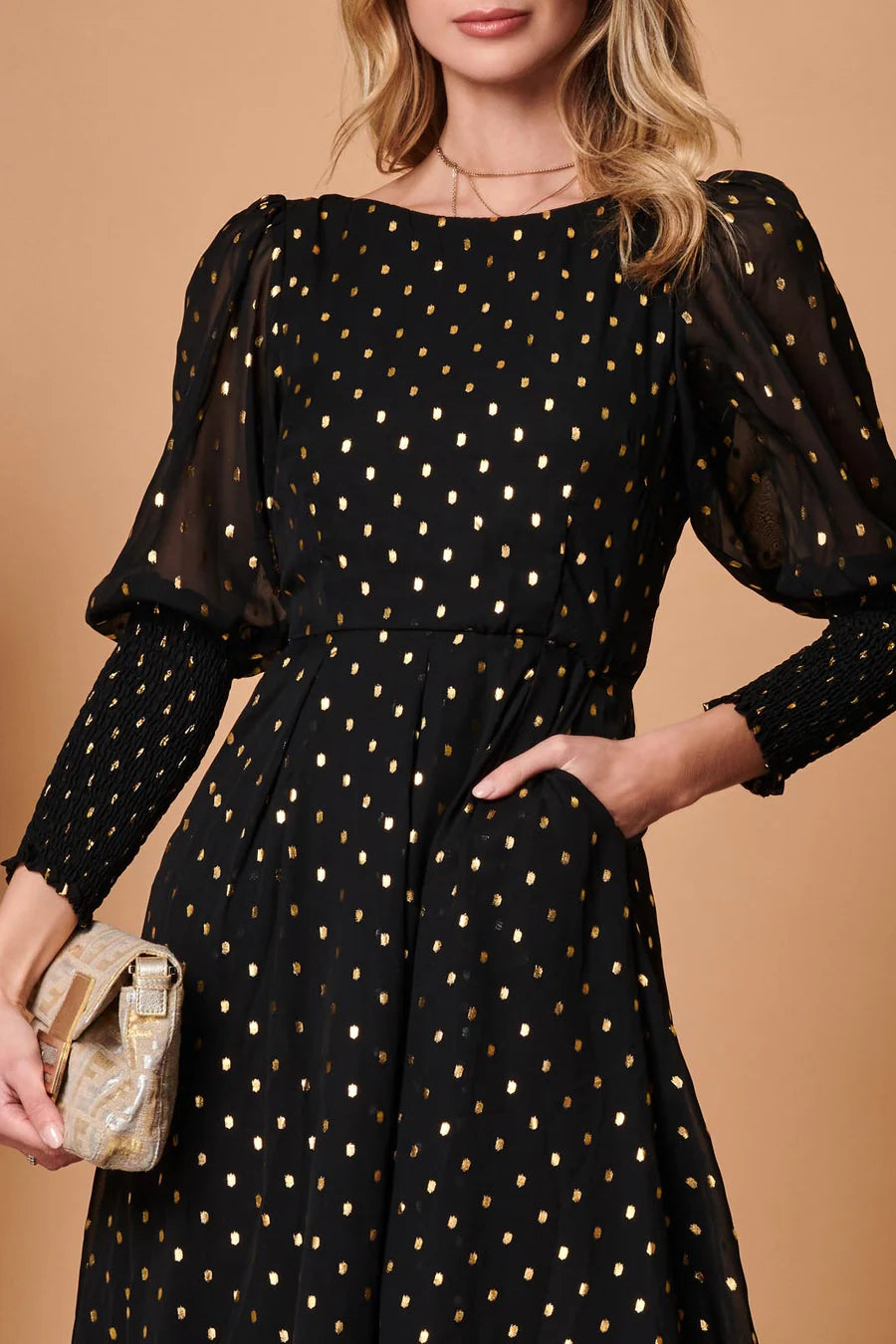 METALLIC CHIFFON PUFF SLEEVE MIDI DRESS (BLACK)