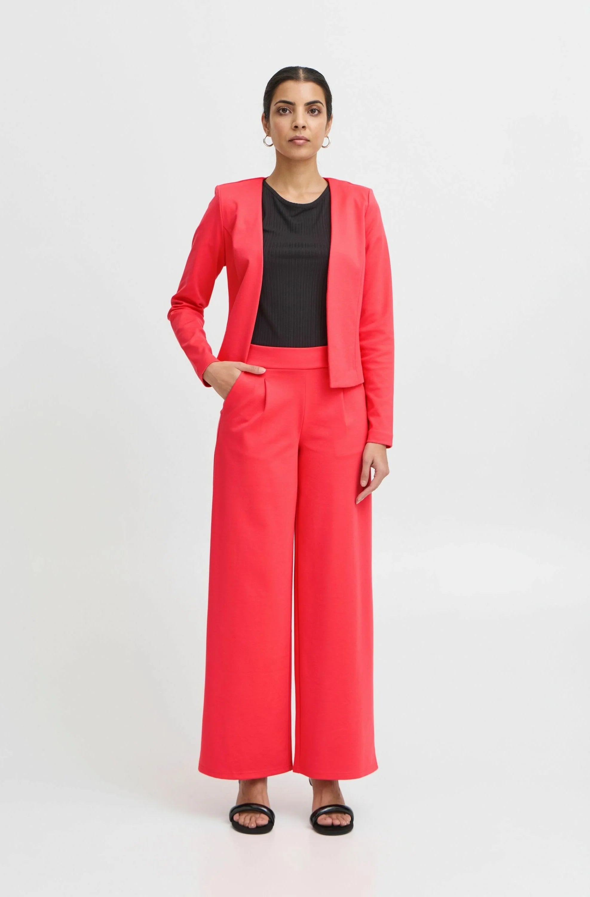 Kate Cropped Wide Leg Pants (Geranium)