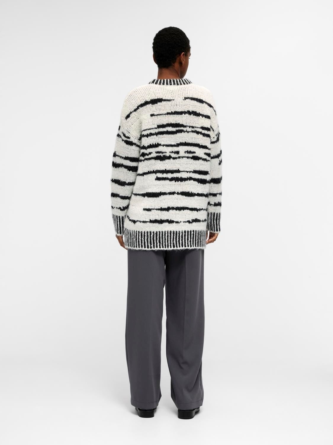 Tessa Knit Cardigan (Black/White)