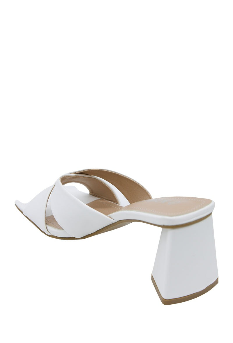 Arizona Block Heeled Mule (White)