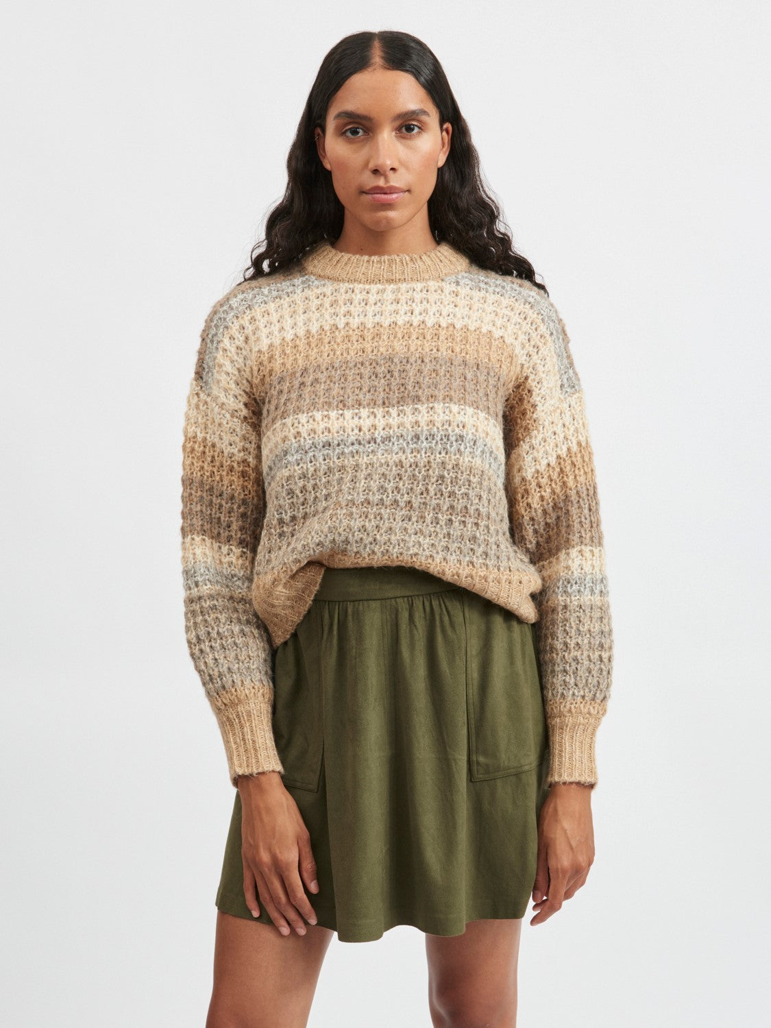 Viabril Round Neck Jumper (Beige)